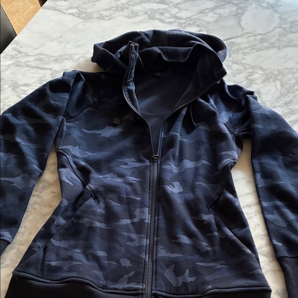 Women's Navy Camo Zip-Up Hooded Utility Jacket
